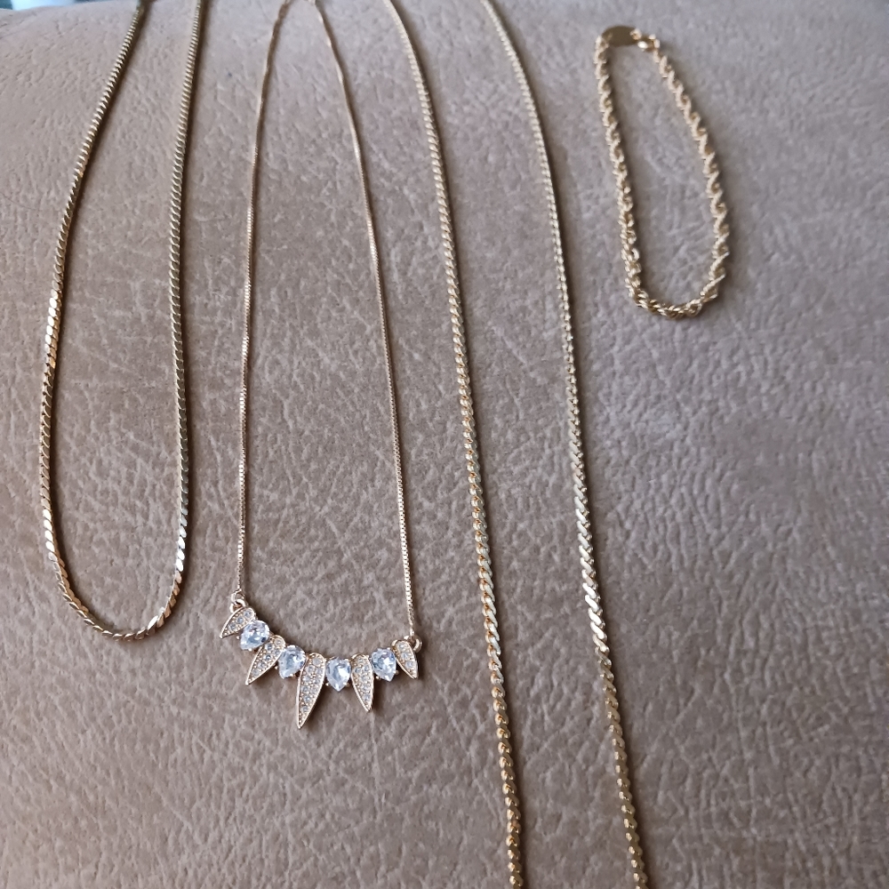 Bundle Of Dior chains/bracelet